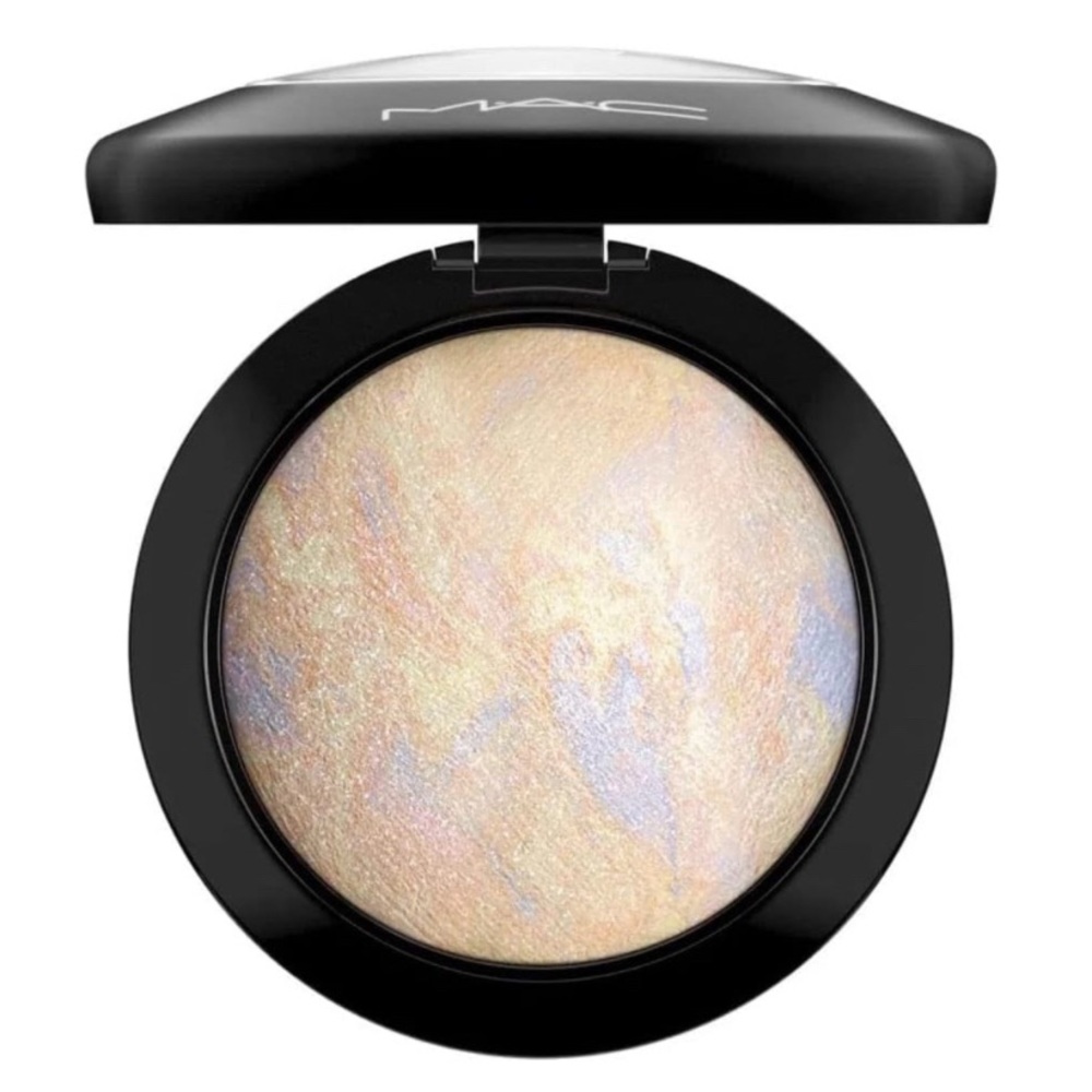 MAC !MOST COVETED! SPECIAL EDITION Mineralize Skinfinish - Picture 14 of 14